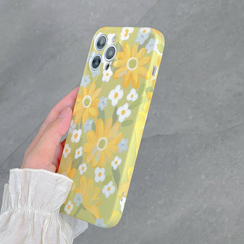 Apple iPhone 12 Phone Case with Daisy Flower Design - Yellow - Easy Gadgets