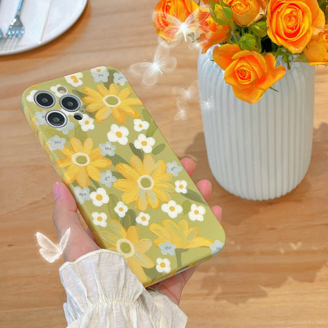 Apple iPhone 12 Phone Case with Daisy Flower Design - Yellow - Easy Gadgets