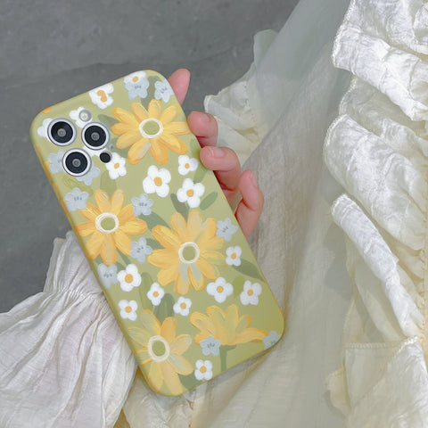 Apple iPhone 12 Phone Case with Daisy Flower Design - Yellow - Easy Gadgets