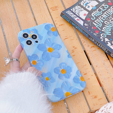 iPhone 12 Phone Case with Daisy Flower Design - Easy Gadgets