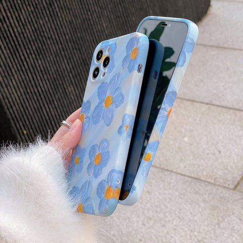 iPhone 12 Phone Case with Daisy Flower Design - Easy Gadgets